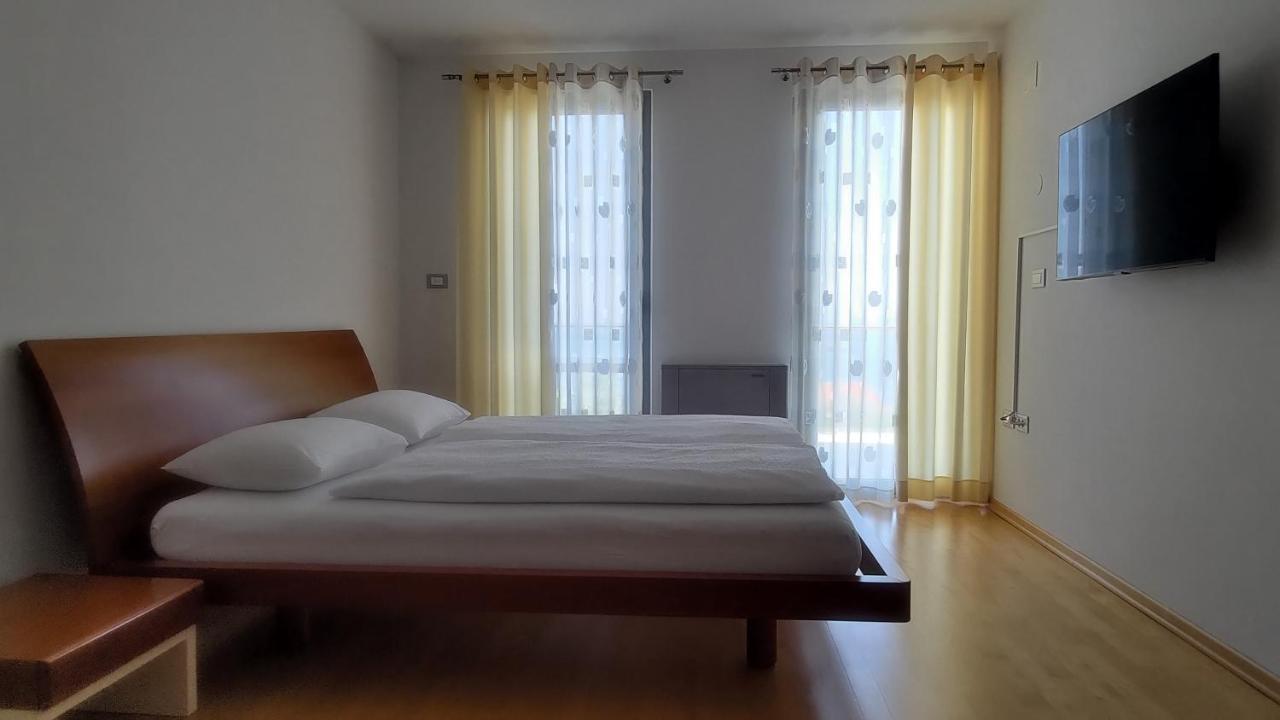 Apartmaji Palea Izola Buitenkant foto