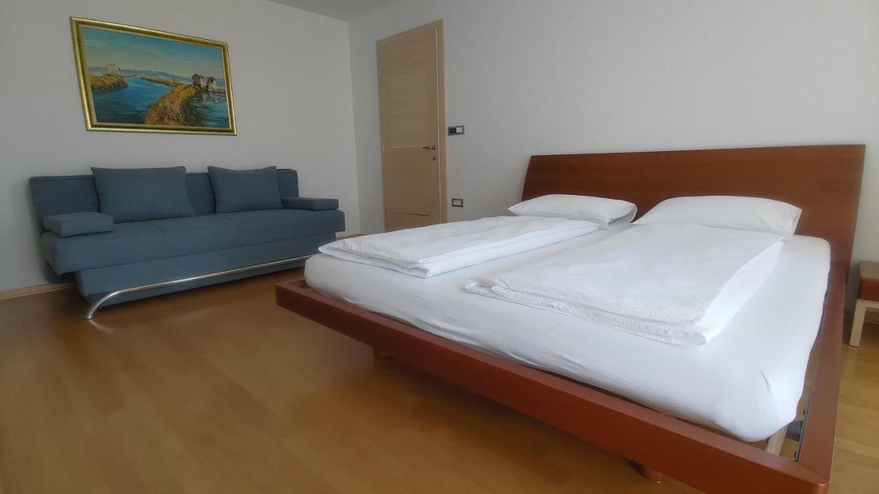 Apartmaji Palea Izola Buitenkant foto